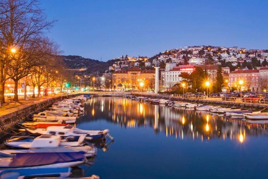 Apartment With View In Rijeka Exterior photo